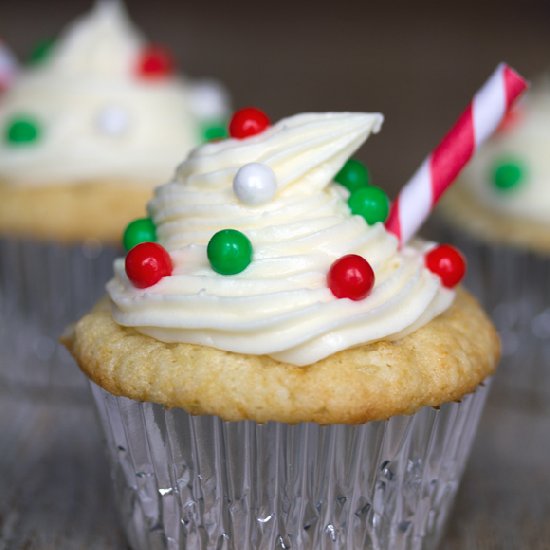 Egg Nog Peanut Butter Cup Cupcakes