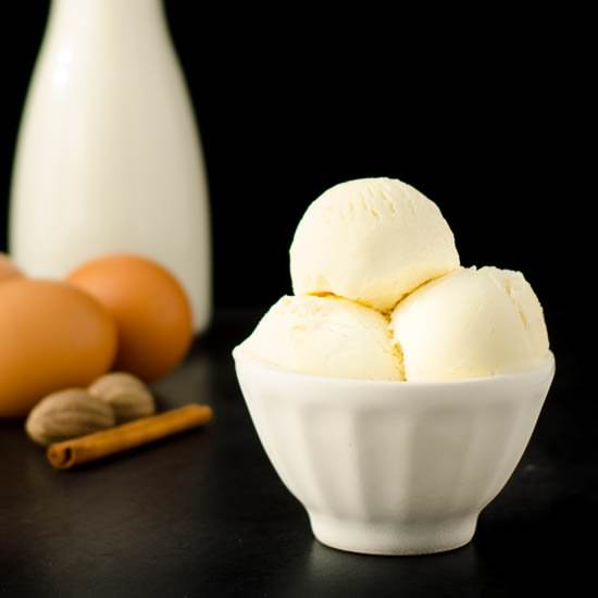 Eggnog Frozen Yogurt