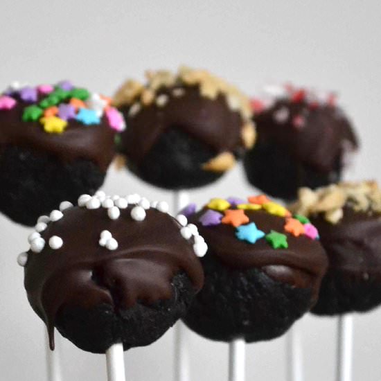 No Bake Cake Pops