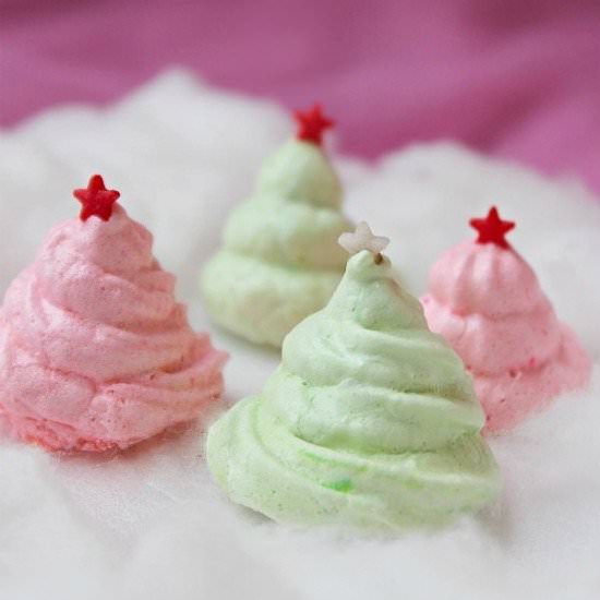 Christmas Tree Meringues