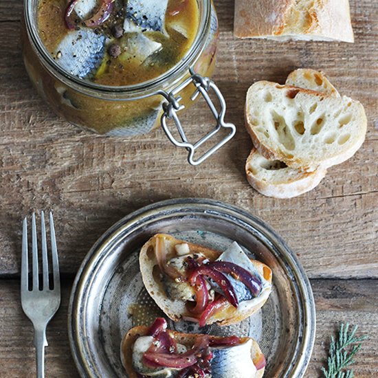 Herrings with Caramelised Onion