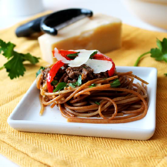 Spaghetti Bolognese with Red Pepper