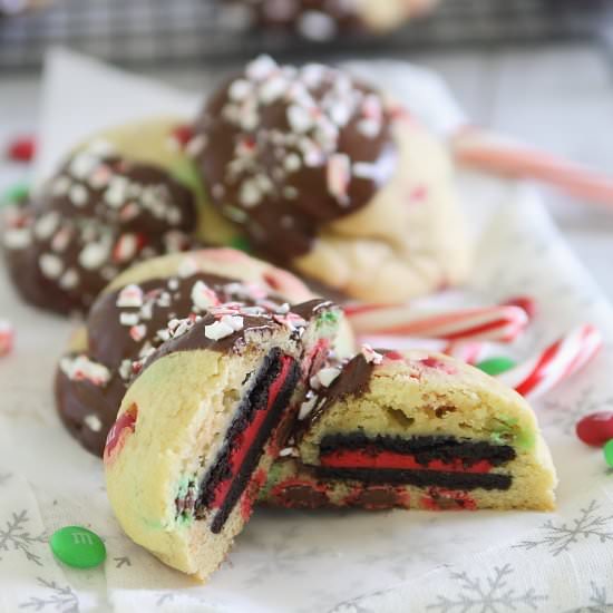 Peppermint Oreo-Stuffed Cookies