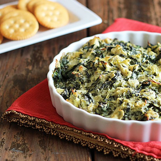 Cheesy Spinach and Artichoke Dip