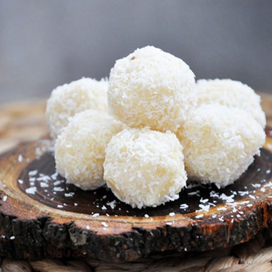 Raw Vegan Coconut Snowballs