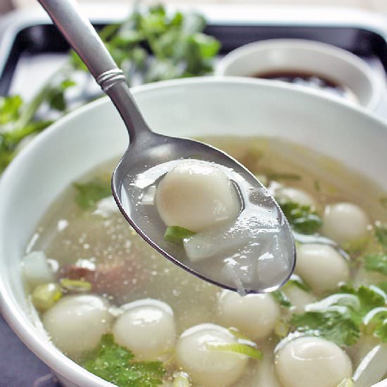 Glutinous Rice Ball in Chicken Soup