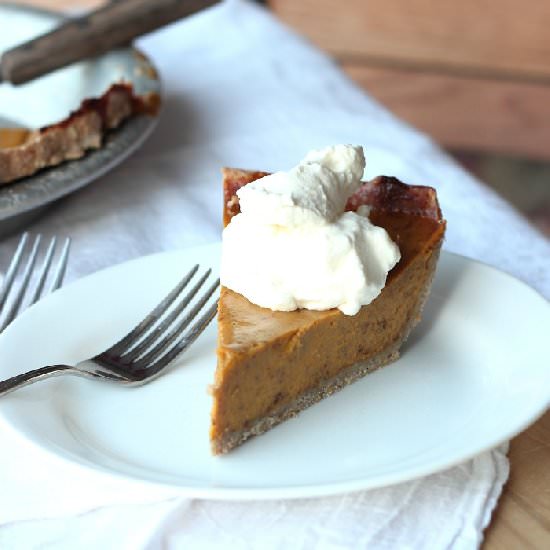 Pumpkin Pie + Oatmeal Crust