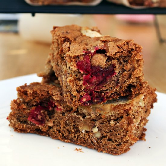 Cranberry Apple Walnut Cake