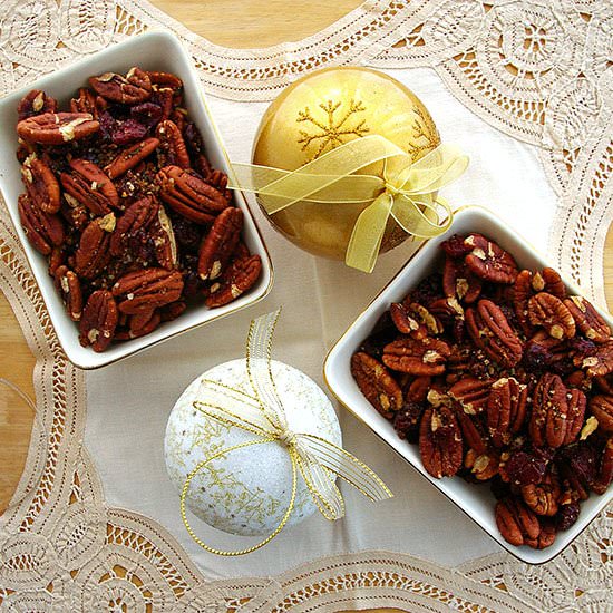 Spiced Pecans with Cranberries