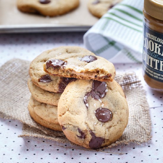 Cookie Butter Stuffed Cookies