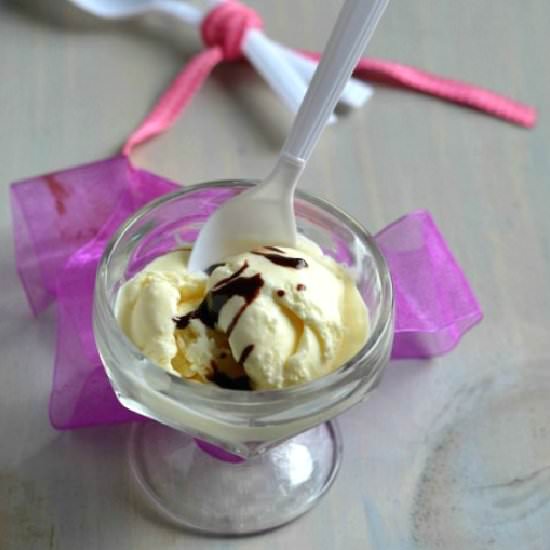 Eggless Vanilla Ice Cream