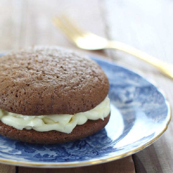 Gingerbread Whoopie Pies