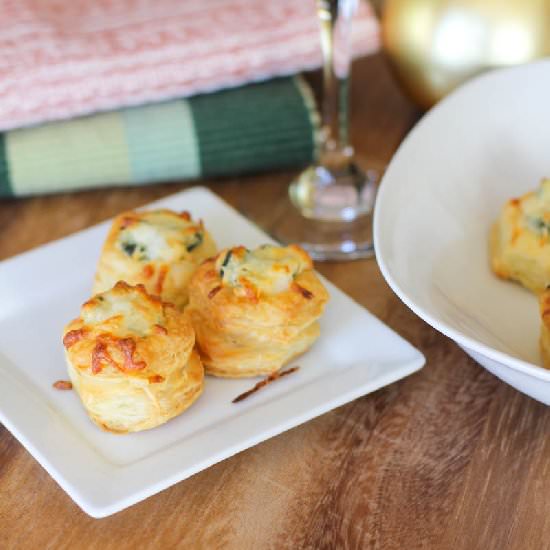 Spinach and Artichoke Dip Puffs