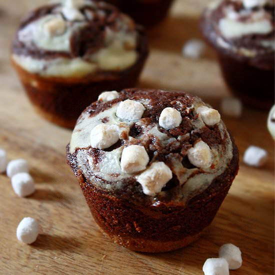 S’mores Brownie Cheesecake Bites