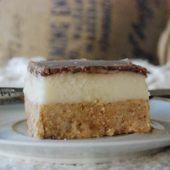 Honey Choc Macadamia Slice