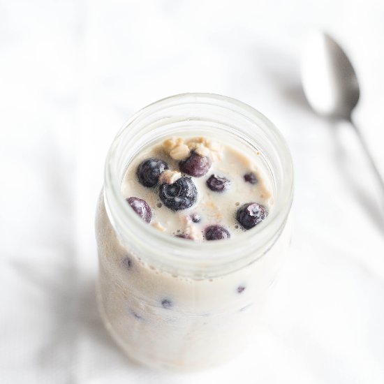 Vegan Blueberry Overnight Oats