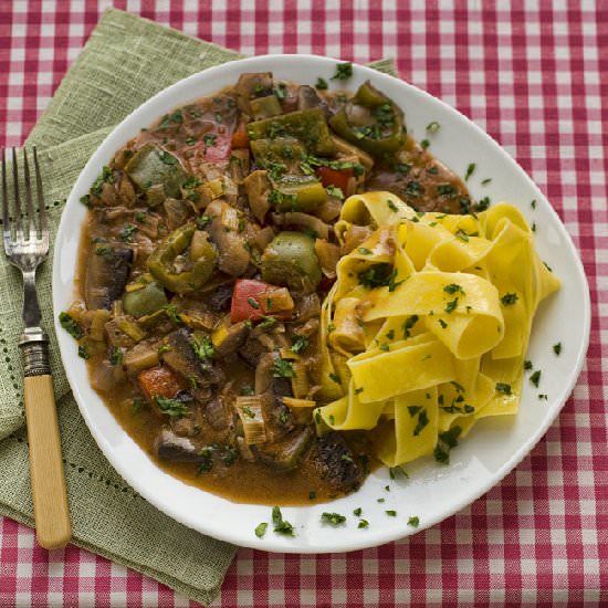 Peek, mushroom & pepper stroganoff