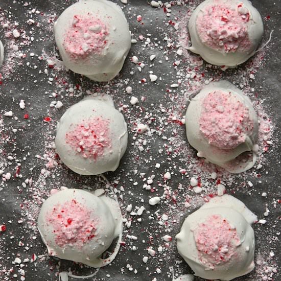 Peppermint Oreo Cookie Balls