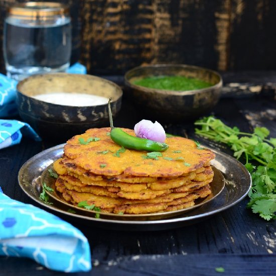 Makki aur mooli ka paratha