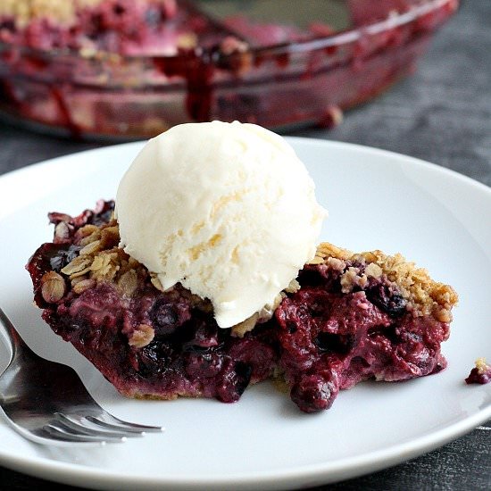 Gluten-Free Berry Crumble Pie