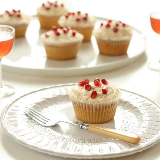 Sloe Gin & Tonic Cupcakes