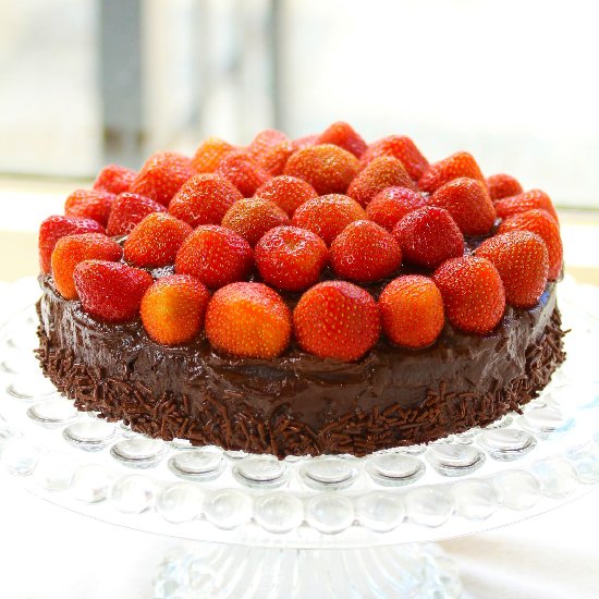 Chocolate Strawberry Cake