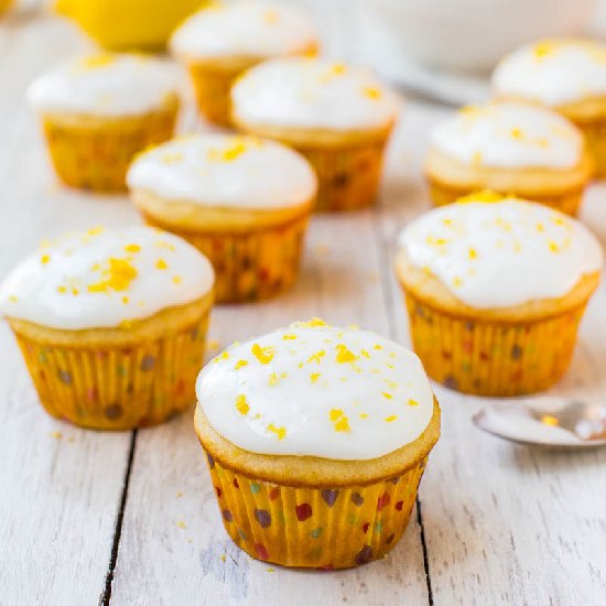 Lemon Cupcakes with Lemon Frosting