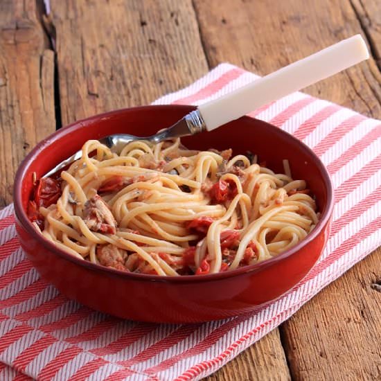 Linguine with Sardines and Tomatoes