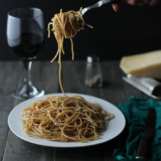 Spaghetti With Garlic And Herbs