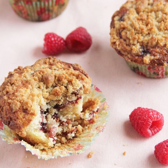 Raspberry Coffee Cake Muffins