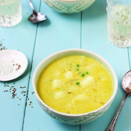 Coconut Curry Potato and Pea Soup