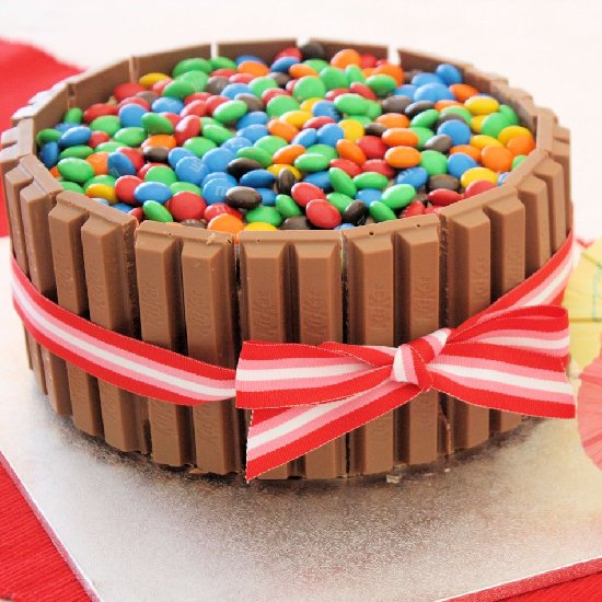 Kit Kat Cake