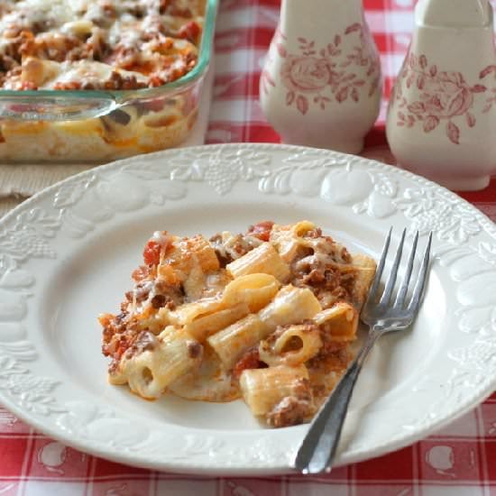 Alfredo Bolognese Pasta Bake