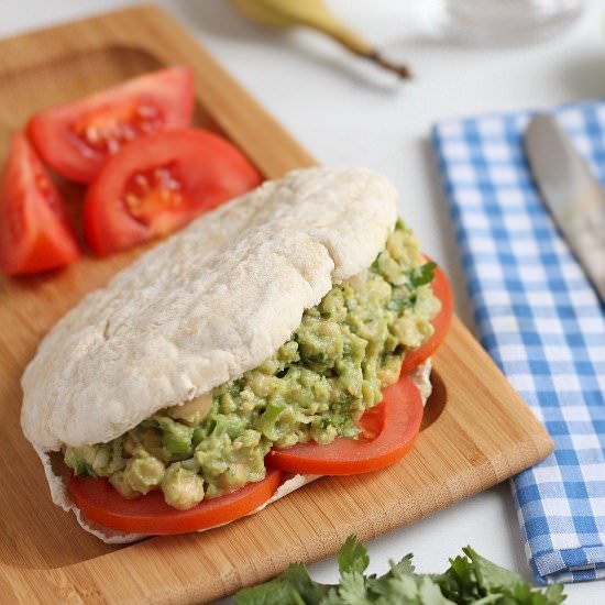 Avocado Chickpea Salad