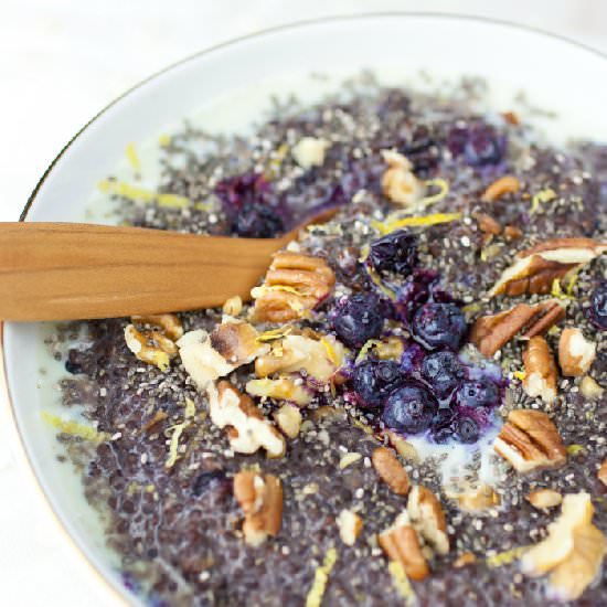 Blueberry Pie Quinoa Porridge