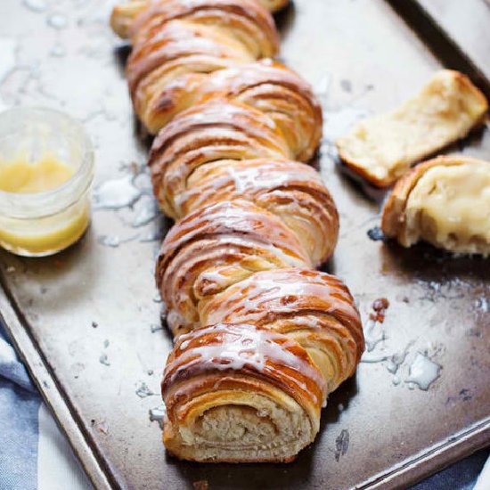 Homemade Cinnamon Roll Pull Apart