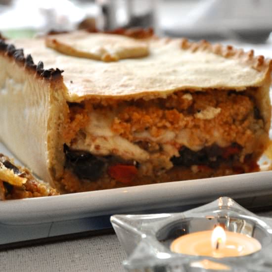 Mediterranean Veg & Halloumi Pie