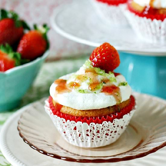 Strawberry Cupcakes with Mascarpone