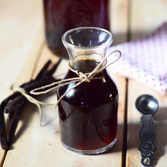 Homemade Vanilla Extract