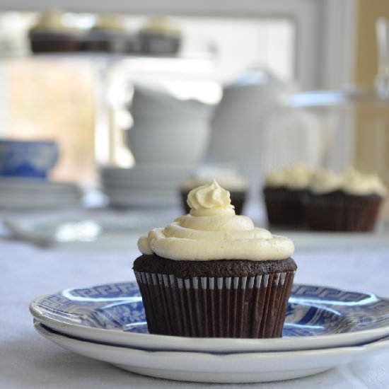 Cupcakes with Ganache Filling