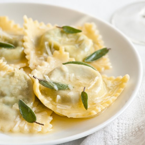 Ravioli with 3 Cheeses & Spinach