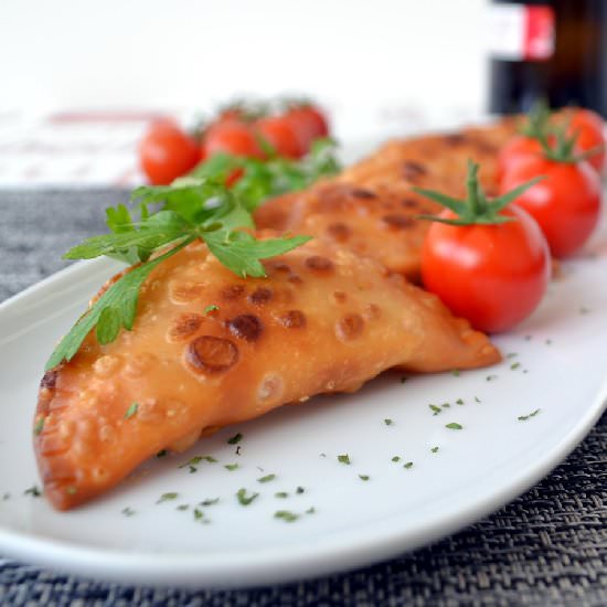 Tuna Pasty with Tomato Sauce