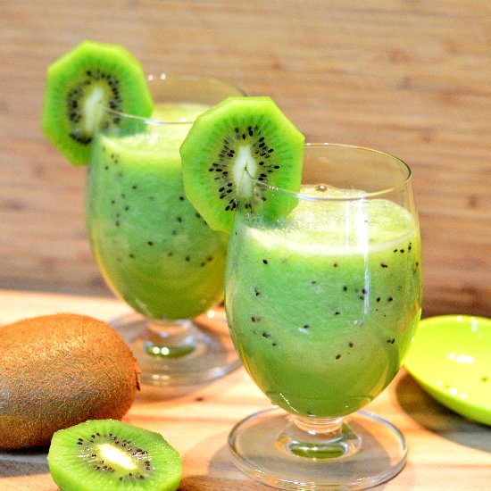 Kiwi-Cantaloupe Smoothie