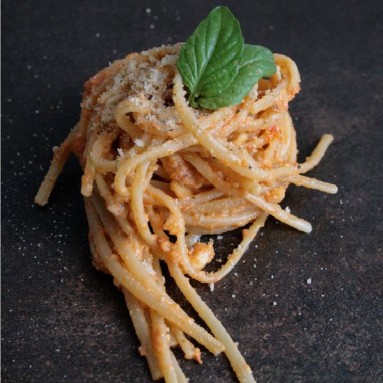 Linguine with Red Pesto