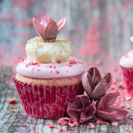 Valentine’s Day Doughnut Cupcakes