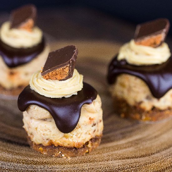 Mini Butterfinger Cup Cheesecakes