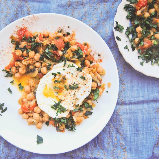 Breakfast Chickpeas w/ Cumin & Kale