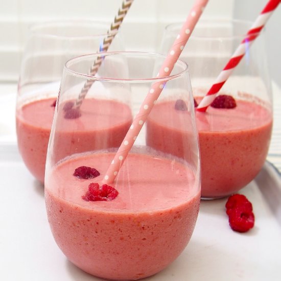 Raspberry Chocolate Wine Smoothie