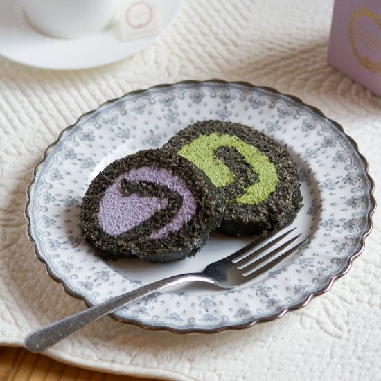 Black Sesame Tea Roulades