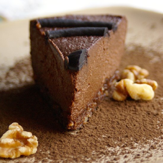 Chocolate Lover’s Raw Cheesecake